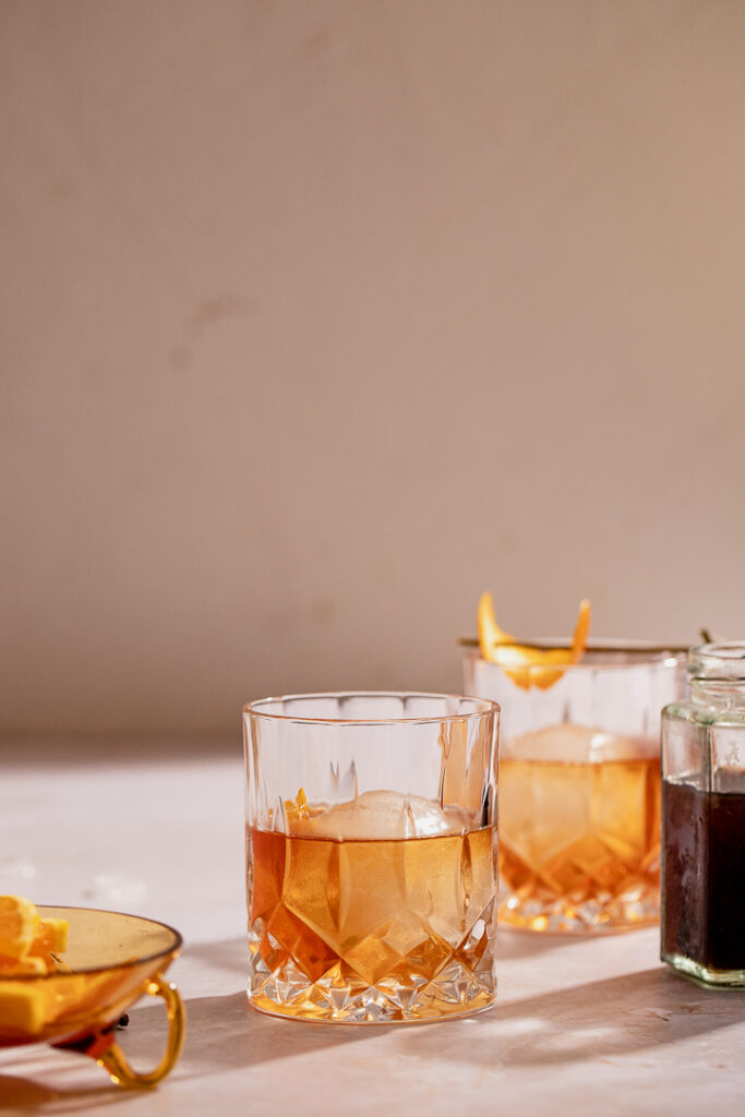 Old fashioned and cinnamon syrup