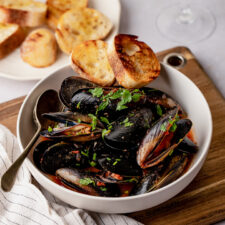 A single serve of mussels